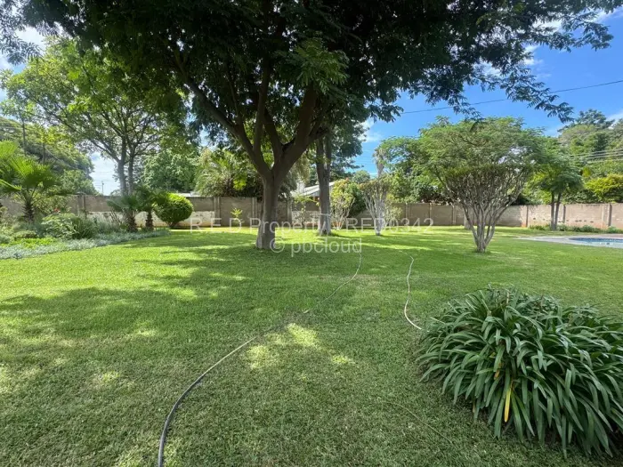 3 Bedroom House for Sale in Kumalo, Bulawayo