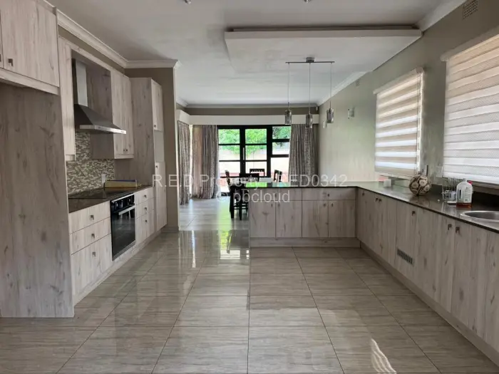 3 Bedroom House for Sale in Kumalo, Bulawayo