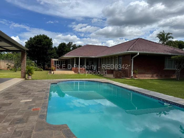 3 Bedroom House for Sale in Kumalo, Bulawayo
