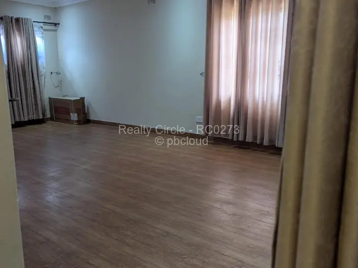 3 Bedroom House to Rent in Waterfalls, Harare