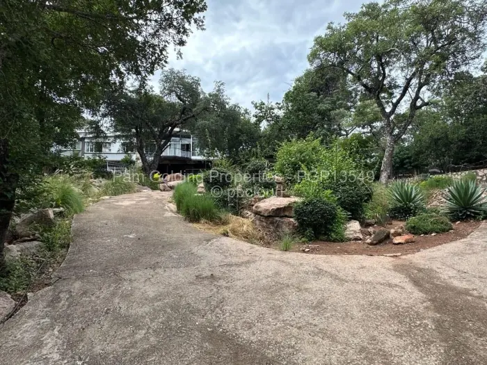 4 Bedroom House for Sale in Burnside, Bulawayo