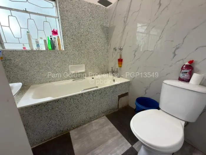 4 Bedroom House for Sale in Burnside, Bulawayo