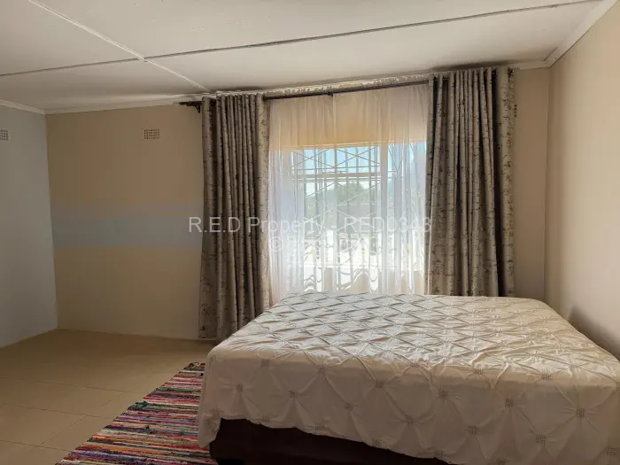 5 Bedroom House for Sale in Manningdale, Bulawayo
