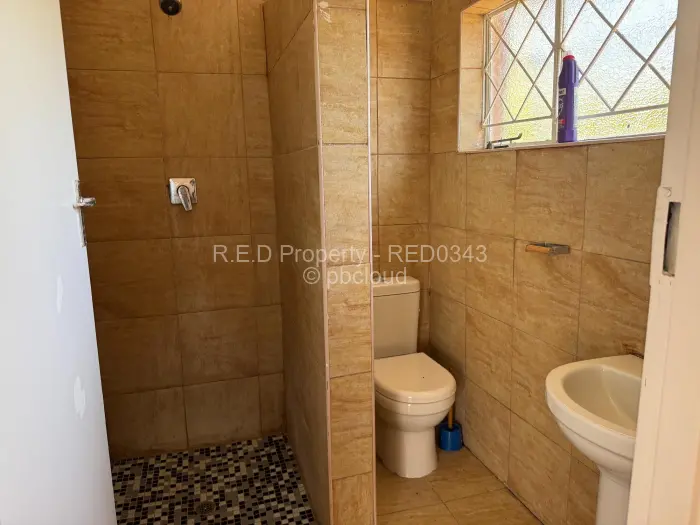 5 Bedroom House for Sale in Manningdale, Bulawayo