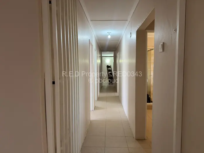 5 Bedroom House for Sale in Manningdale, Bulawayo