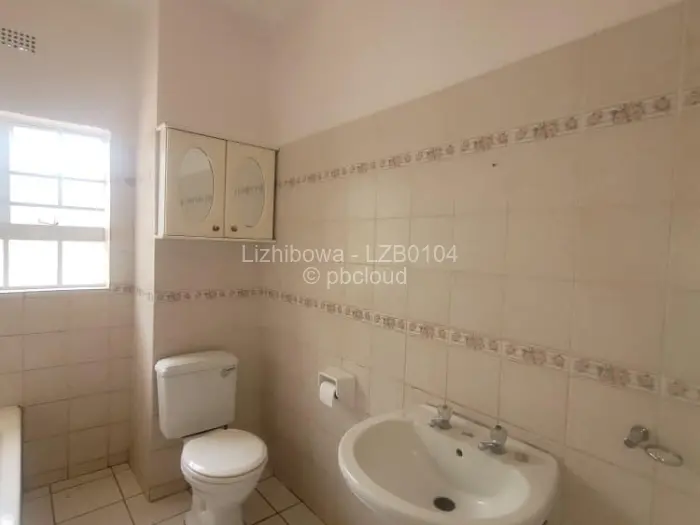 2 Bedroom Cottage/Garden Flat to Rent in Greystone Park, Harare