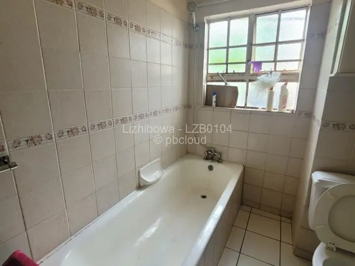 2 Bedroom Cottage/Garden Flat to Rent in Greystone Park, Harare