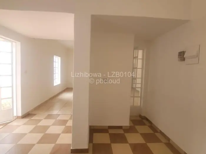 2 Bedroom Cottage/Garden Flat to Rent in Greystone Park, Harare