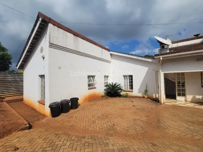 2 Bedroom Cottage/Garden Flat to Rent in Greystone Park, Harare