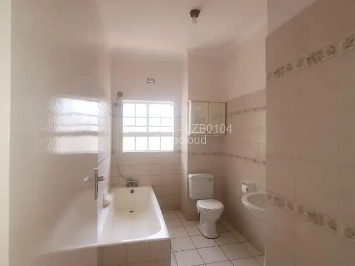 2 Bedroom Cottage/Garden Flat to Rent in Greystone Park, Harare