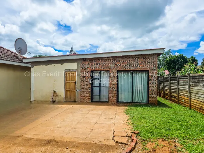 3 Bedroom House for Sale in Queens Park East, Bulawayo