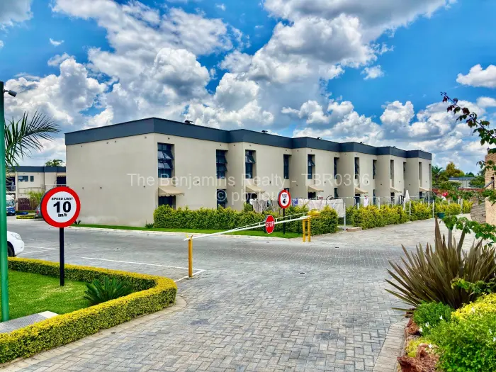 Townhouse/Cluster to Rent in Sentosa, Harare