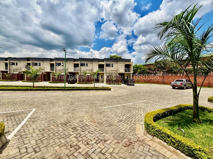 Townhouse/Cluster to Rent in Sentosa, Harare
