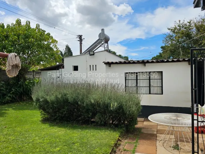 5 Bedroom House for Sale in Famona, Bulawayo