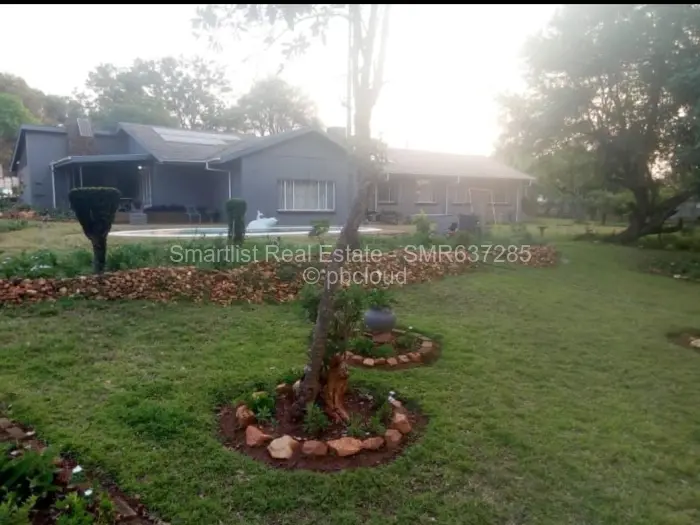 5 Bedroom House for Sale in Gweru East, Gweru