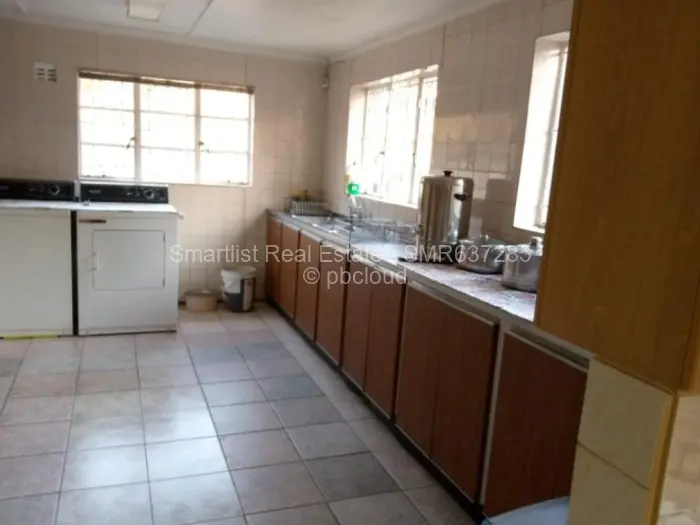 5 Bedroom House for Sale in Gweru East, Gweru