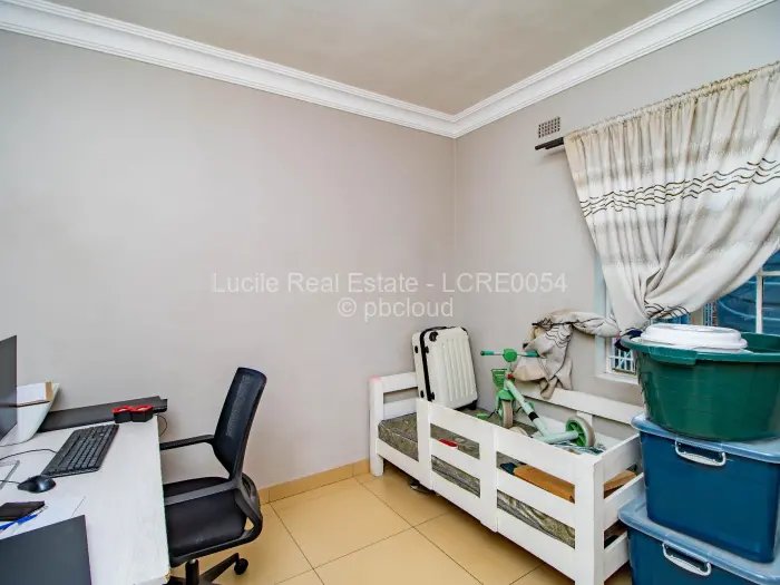 Townhouse/Cluster to Rent in Parktown, Harare