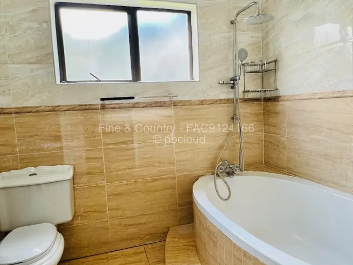 Townhouse/Cluster to Rent in Greystone Park, Harare