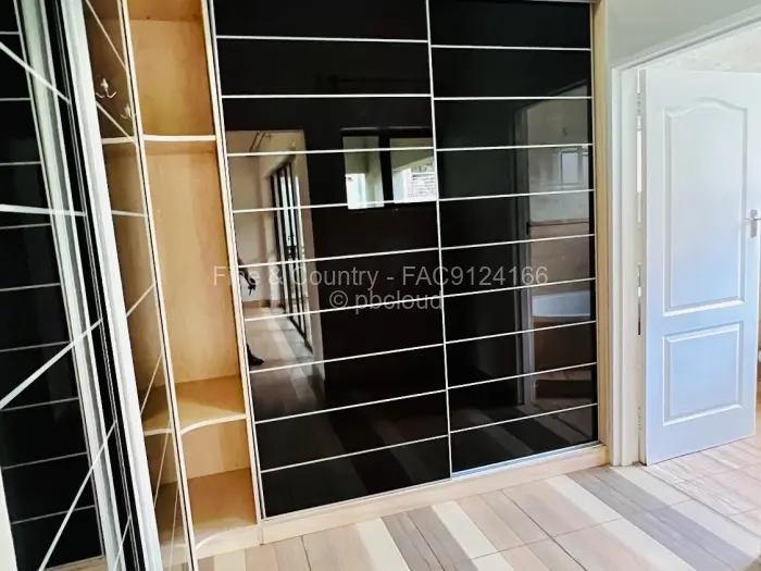 Townhouse/Cluster to Rent in Greystone Park, Harare