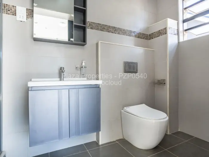 Flat/Apartment to Rent in Greystone Park, Harare