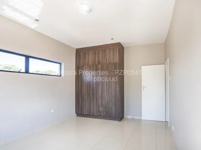 Flat/Apartment to Rent in Greystone Park, Harare