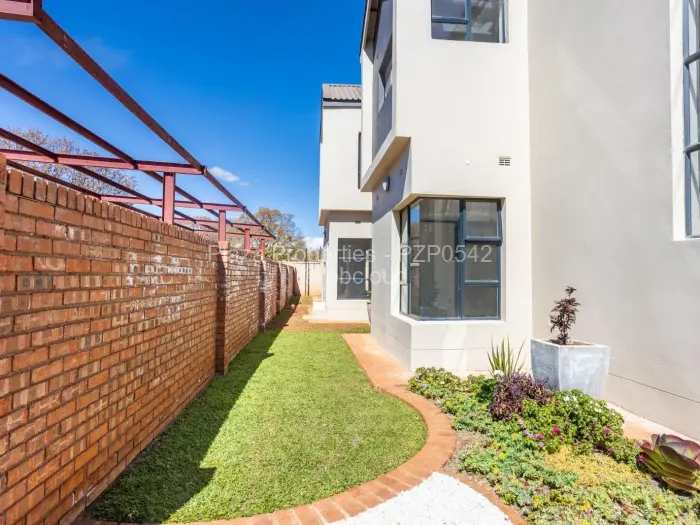 Flat/Apartment to Rent in Greystone Park, Harare