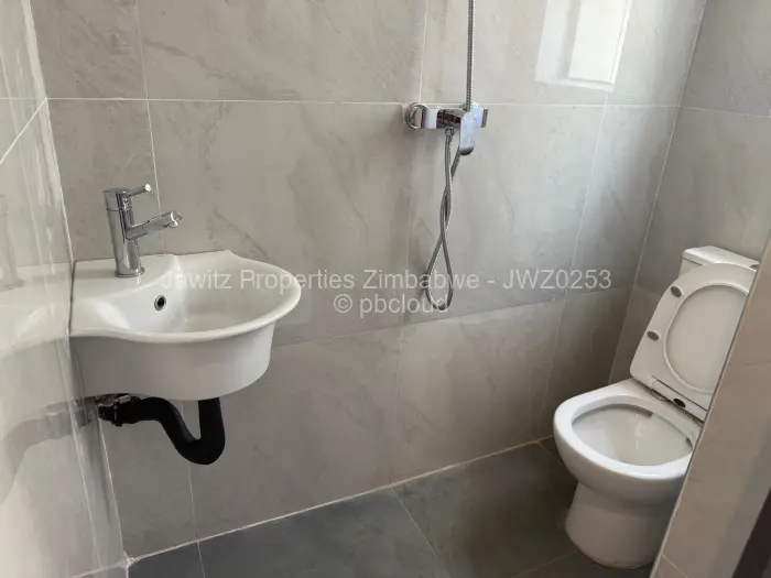 Townhouse/Cluster for Sale in Emerald Hill, Harare