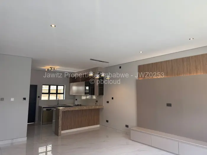 Townhouse/Cluster for Sale in Emerald Hill, Harare