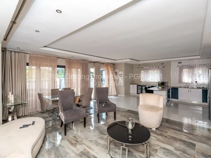 Townhouse/Cluster for Sale in Avenues, Harare