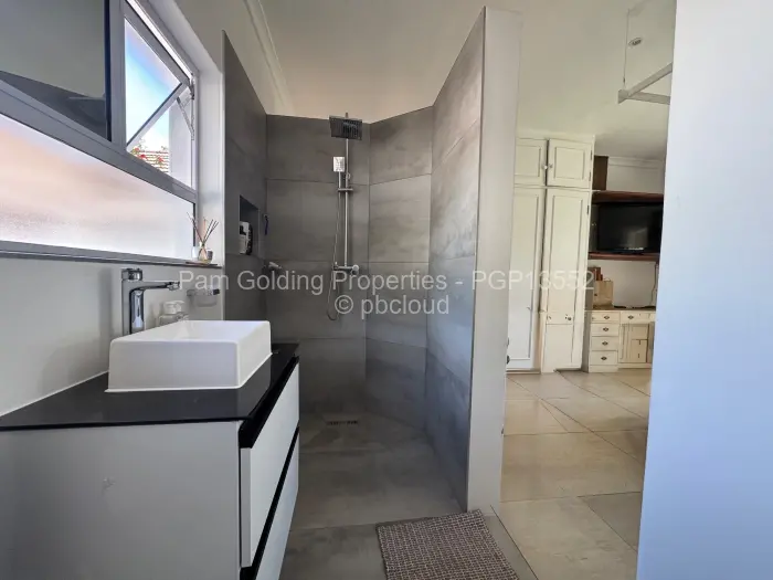 4 Bedroom House to Rent in Alexandra Park, Harare