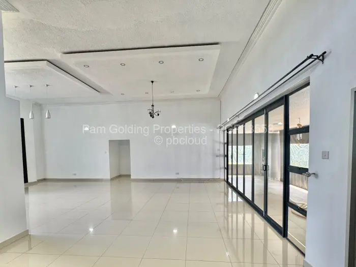 Townhouse/Cluster to Rent in Helensvale