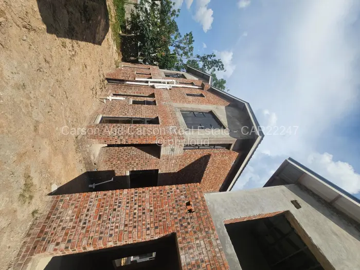 Townhouse/Cluster for Sale in Athlone, Harare