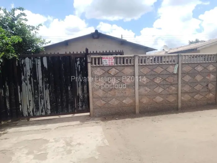 House for Sale in Glen View, Harare