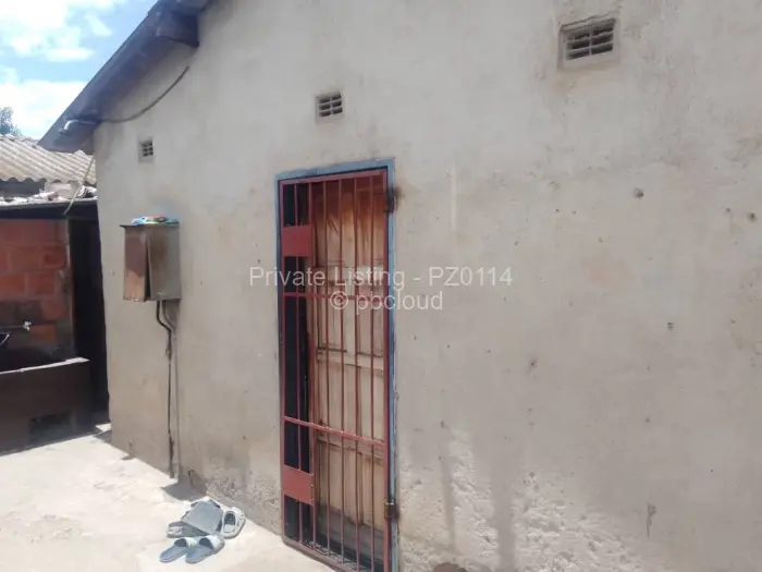 House for Sale in Glen View, Harare