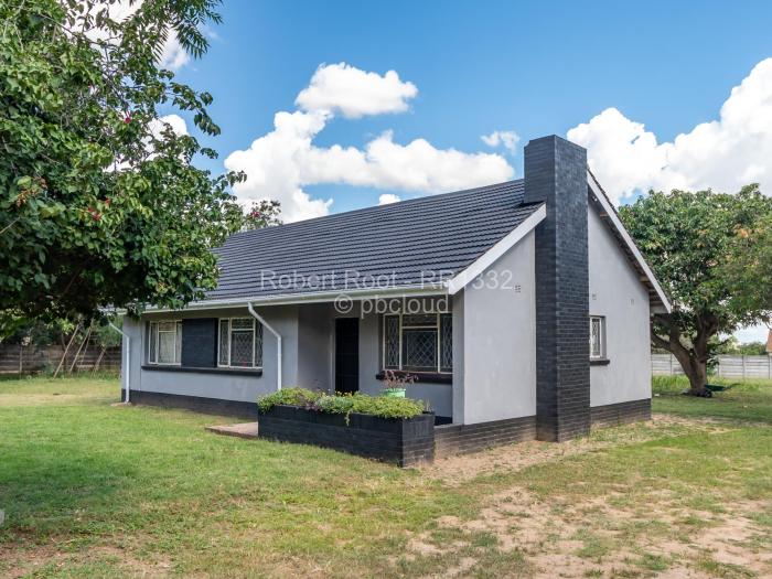 3 Bedroom House for Sale in Waterfalls, Harare