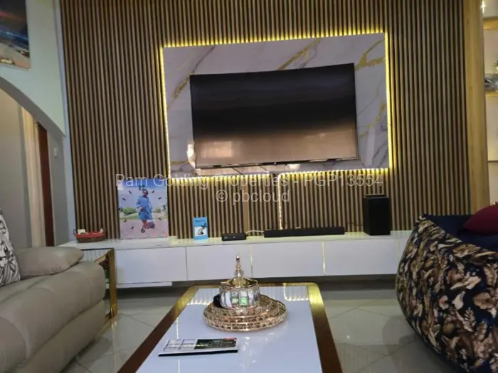 6 Bedroom House for Sale in Sandton Park, Harare