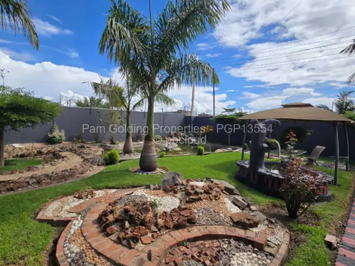 6 Bedroom House for Sale in Sandton Park, Harare