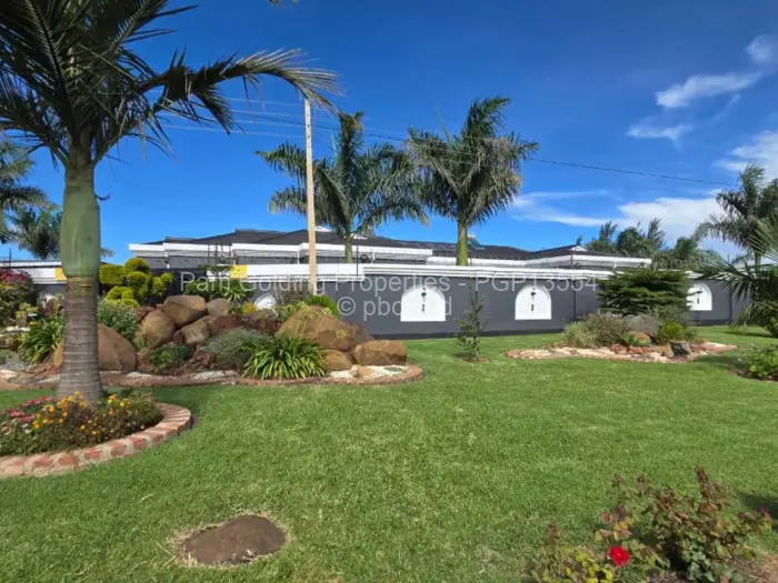 6 Bedroom House for Sale in Sandton Park, Harare