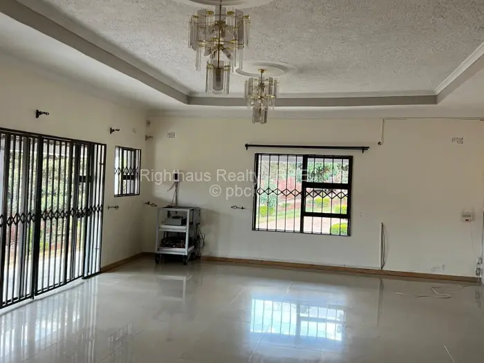 Flat/Apartment to Rent in Umwinsidale