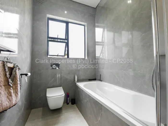 4 Bedroom House for Sale in Gunhill, Harare