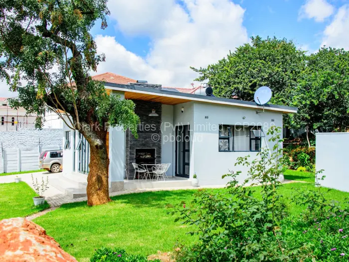 6 Bedroom House for Sale in Gunhill, Harare