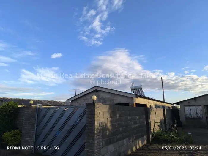 3 Bedroom House for Sale in Cowdray Park, Bulawayo