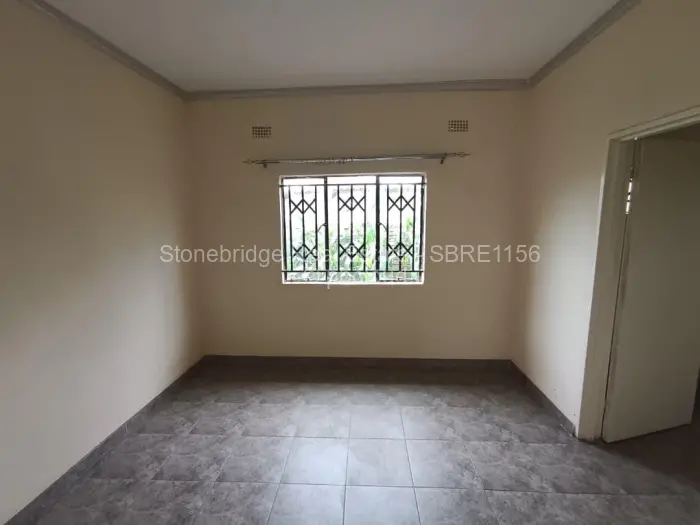 2 Bedroom Cottage/Garden Flat to Rent in Mahatshula, Bulawayo
