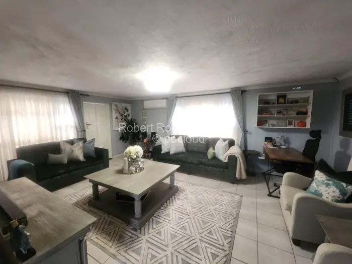 4 Bedroom House to Rent in Msasa Park