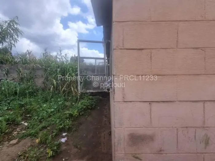 2 Bedroom House for Sale in Mabvuku, Harare