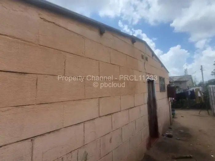 2 Bedroom House for Sale in Mabvuku, Harare