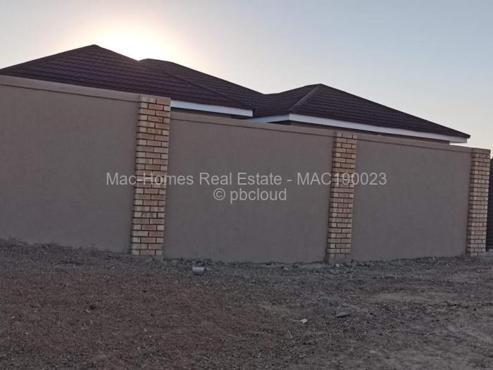 4 Bedroom House to Rent in Chitungwiza, Chitungwiza