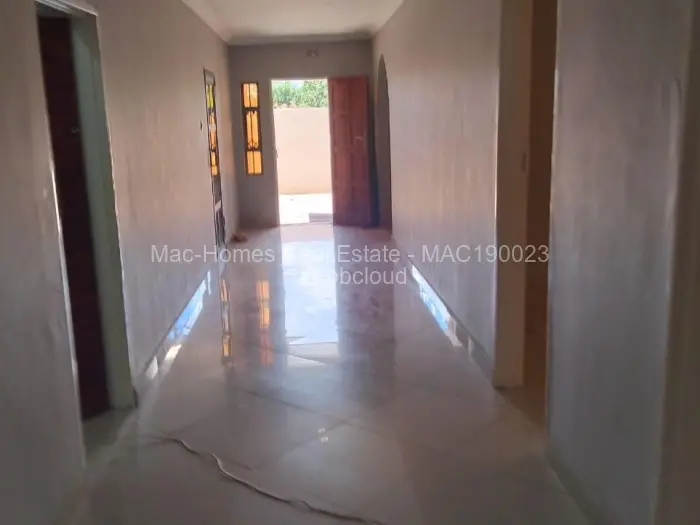 4 Bedroom House to Rent in Chitungwiza, Chitungwiza