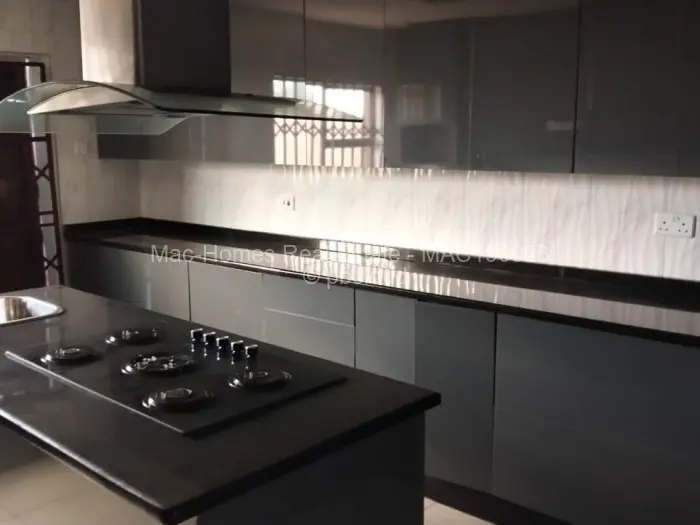 4 Bedroom House to Rent in Chitungwiza, Chitungwiza