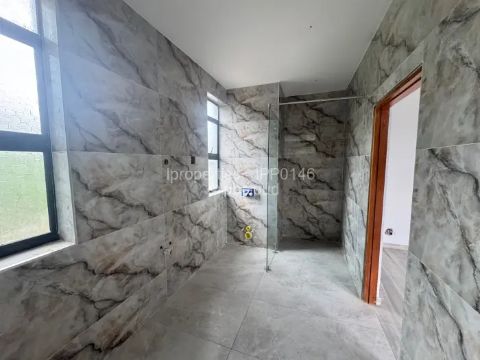 Townhouse/Cluster for Sale in Highlands, Harare